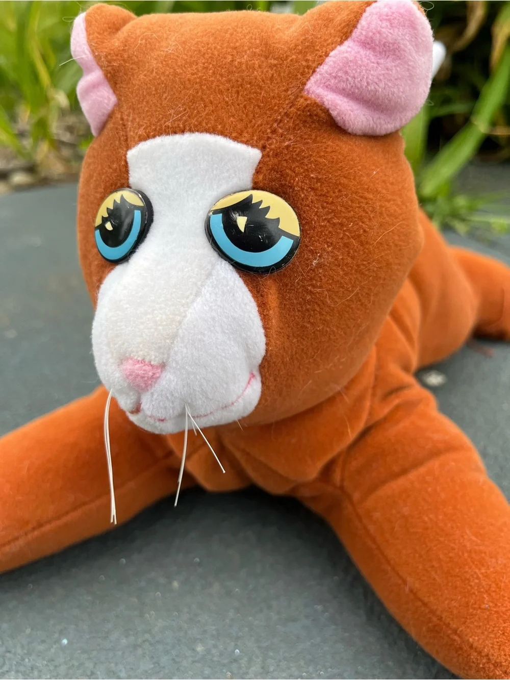 Vintage Pound Puppies “Purries” plush toy -1985!